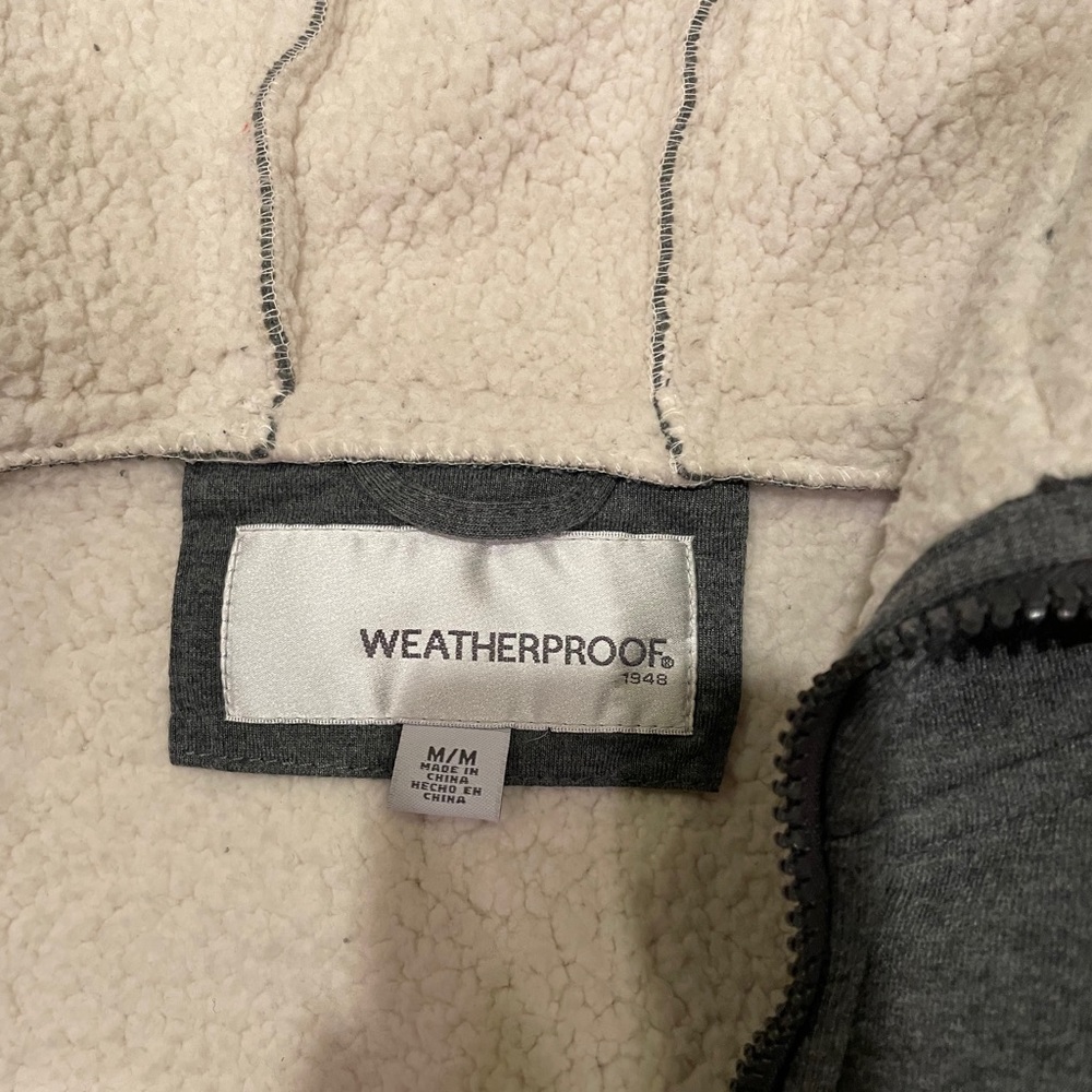 Woman’s Fur Jacket - Picture 4 of 4